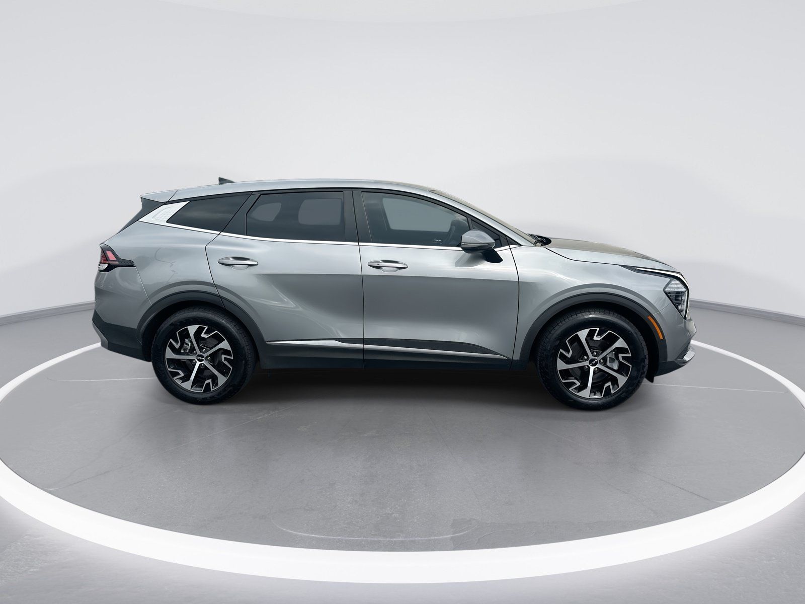 Used 2024 Kia Sportage EX FWD image 10
