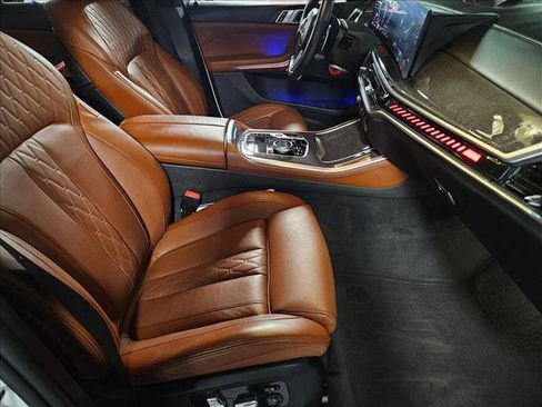 Used 2024 BMW X5 M60i image 22