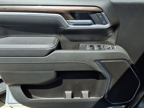 Used 2025 Chevrolet Silverado 1500 RST AWD/4WD image 15