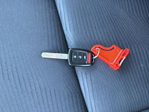 Used 2017 Honda Accord LX image 29
