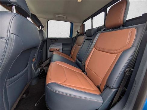 Used 2022 Ford Maverick Lariat w/ Lariat Luxury Package image 16