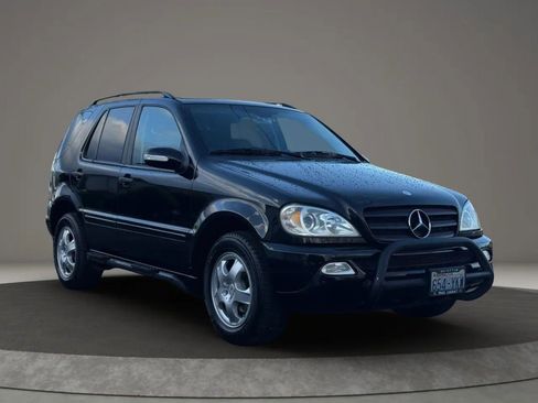 Used 2002 Mercedes-Benz ML 320 4MATIC image 3