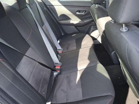 Certified 2025 Nissan Sentra SR image 29