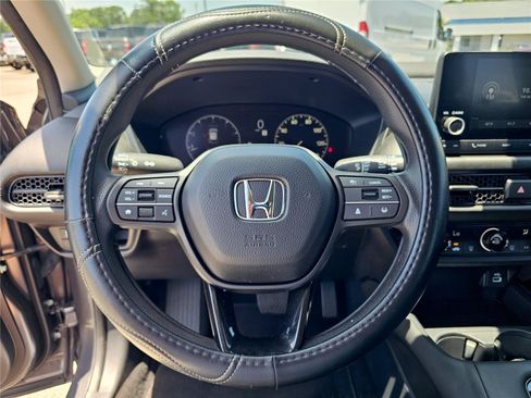 Used 2025 Honda HR-V LX image 18