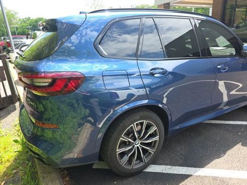 Used 2022 BMW X5 xDrive40i w/ M Sport Package AWD/4WD image 22