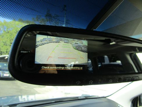 Used 2012 Subaru Outback 2.5i Limited image 23