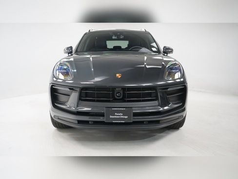 Used 2025 Porsche Macan image 6