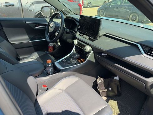Used 2023 Toyota RAV4 XSE AWD/4WD image 11