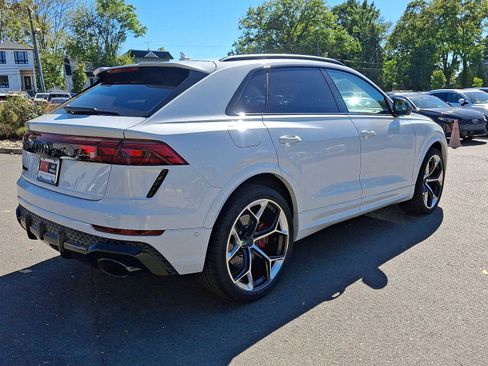 New 2026 Audi RS Q8 performance image 12