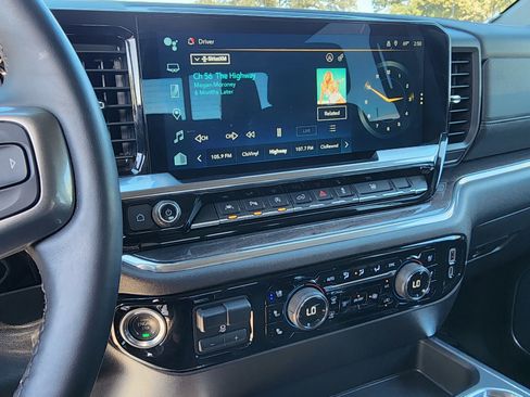 Certified 2025 Chevrolet Silverado 1500 LTZ w/ LTZ Convenience Package II image 15