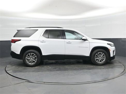 Used 2023 Chevrolet Traverse LT w/ LPO, Floor Liner Package image 2