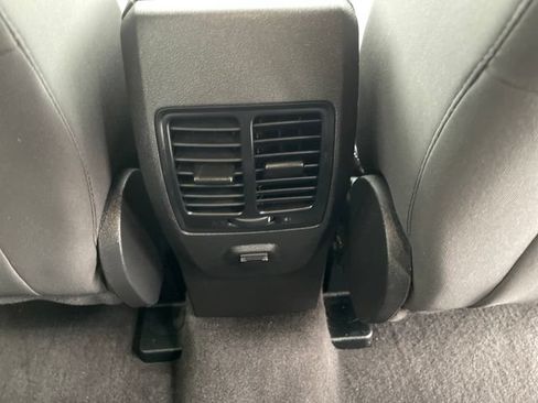 Used 2019 Ford Escape SE AWD/4WD image 31