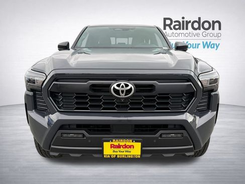 Used 2024 Toyota Tacoma TRD Sport AWD/4WD image 2