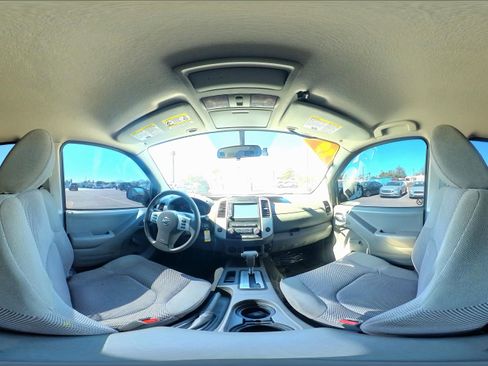 Used 2019 Nissan Frontier S image 32