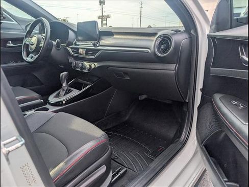 Used 2021 Kia Forte GT image 22