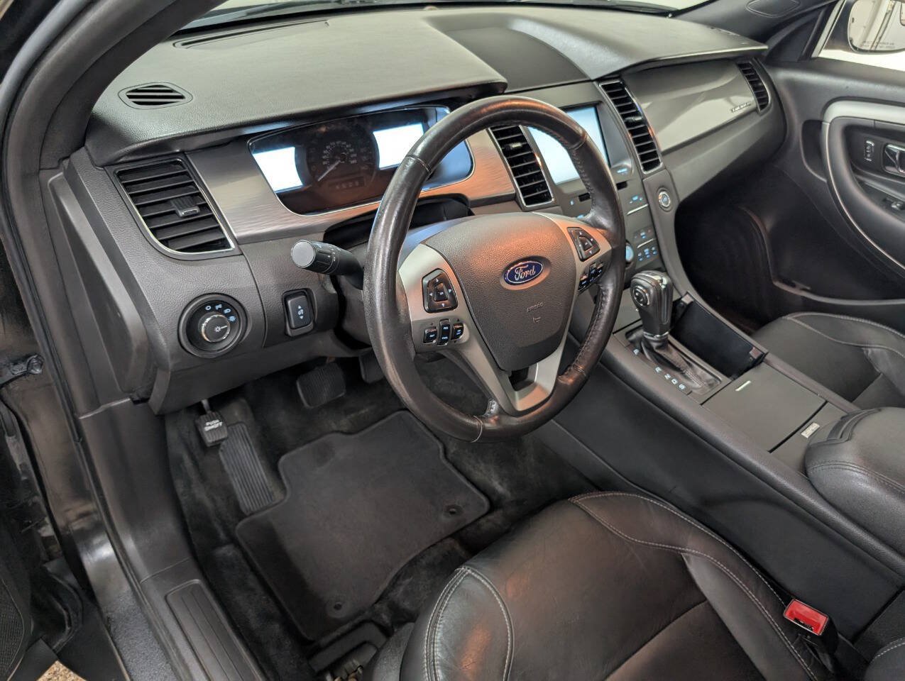 Used 2014 Ford Taurus SEL w/ Equipment Group 201A AWD/4WD image 8