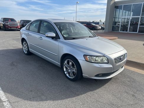 Used 2008 Volvo S40 T5 image 3