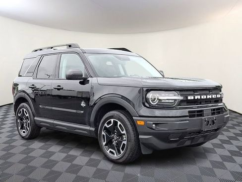 Used 2024 Ford Bronco Sport Outer Banks w/ Tech Package AWD/4WD image 1