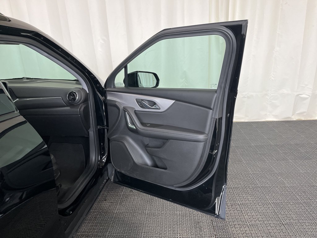 Used 2023 Chevrolet Blazer LT AWD/4WD image 18