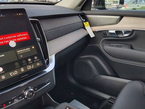 New 2026 Volvo XC90 B6 Plus w/ Protection Package Premier image 24