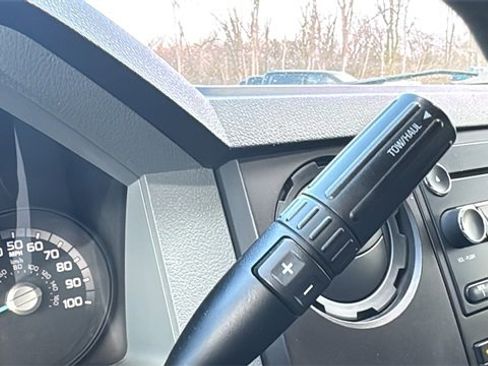 Used 2016 Ford F250 XL w/ Power Equipment Group image 19