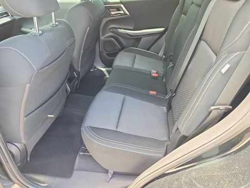 Used 2022 Mitsubishi Outlander ES FWD image 16