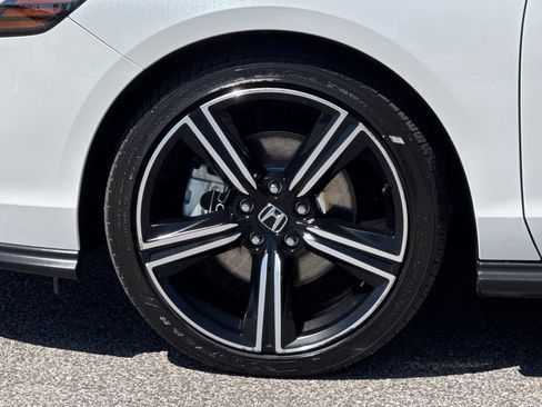 Used 2023 Honda Accord Sport image 25