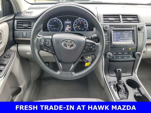 Used 2017 Toyota Camry LE image 10