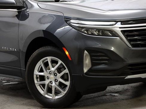 Used 2022 Chevrolet Equinox LT image 3