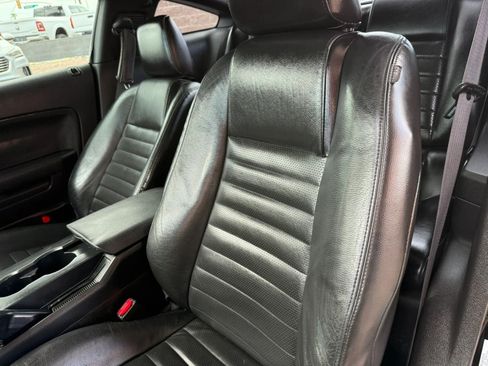 Used 2007 Ford Mustang GT Premium RWD image 38
