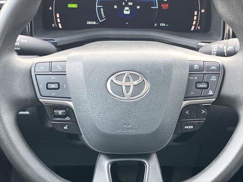 Certified 2025 Toyota Camry LE image 18