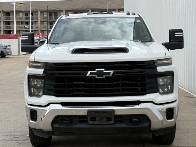 Used 2025 Chevrolet Silverado 2500 W/T w/ WT/CX Safety Package AWD/4WD image 7