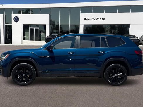 Used 2023 Volkswagen Atlas SEL R-Line AWD/4WD image 7