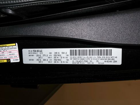 Used 2015 Jeep Wrangler Unlimited Sahara w/ Connectivity Group AWD/4WD image 46