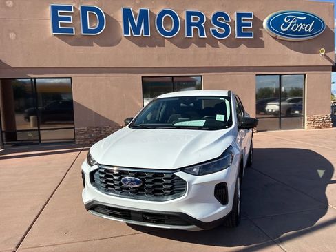 Certified 2024 Ford Escape Active image 1