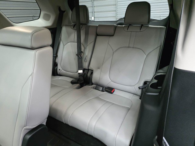 Used 2024 Honda Pilot Elite image 21