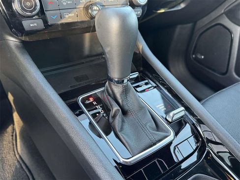 Used 2022 Jeep Compass Limited w/ (RED) Package image 21