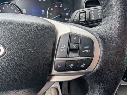 Certified 2022 Ford Explorer XLT w/ Equipment Group 202A image 11