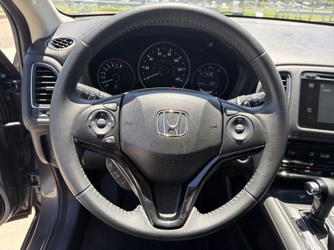 Used 2017 Honda HR-V EX-L image 18