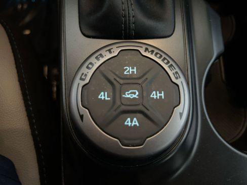 Used 2024 Ford Bronco Wildtrak image 36