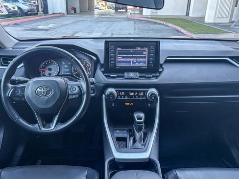 Certified 2020 Toyota RAV4 XLE Premium image 15