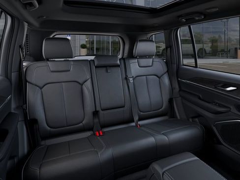 New 2026 Jeep Grand Cherokee Limited AWD/4WD image 15