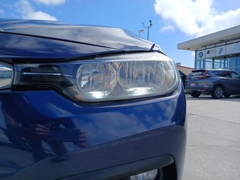 Used 2016 BMW 320i Sedan image 4