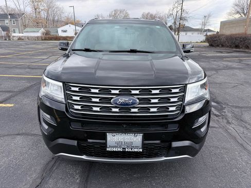 Used 2017 Ford Explorer Limited image 7