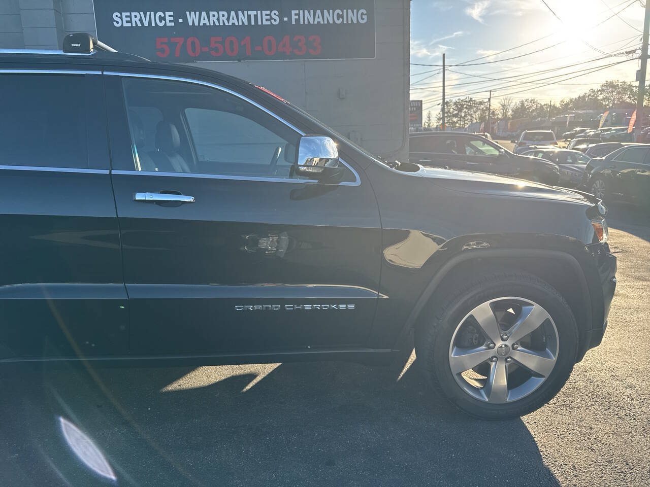 Used 2014 Jeep Grand Cherokee Limited AWD/4WD image 10