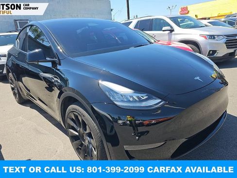 Used 2023 Tesla Model Y AWD image 8