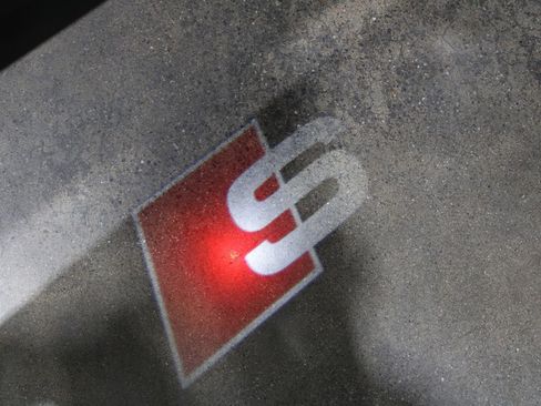 Used 2022 Audi SQ5 Premium w/ Convenience Package image 25