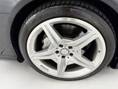 Used 2011 Mercedes-Benz SL 550 image 34