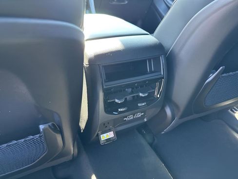 New 2025 Jeep Grand Cherokee Altitude image 20