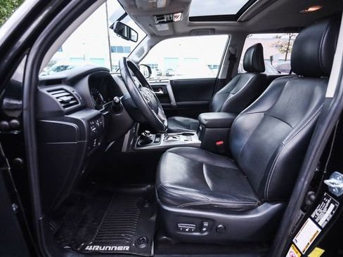 Used 2018 Toyota 4Runner Limited AWD/4WD image 44